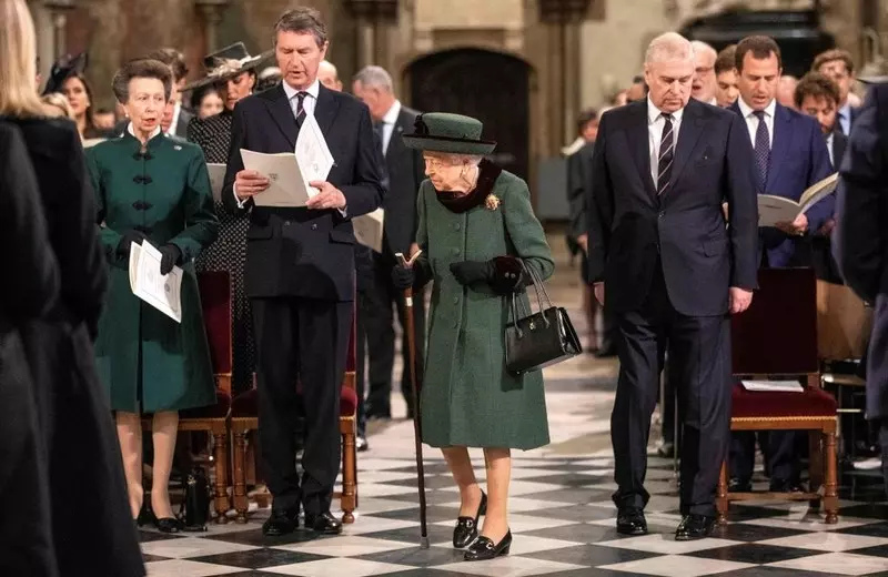 Królowa Elżbieta II wzięła udział w nabożeństwie ku pamięci księcia Filipa