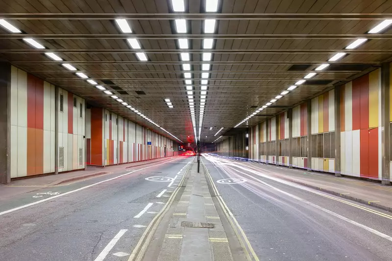 Londyn: Nieudany projekt "ulicy z zerową emisją". Stopień zanieczyszczeń wrócił do dawnego poziomu