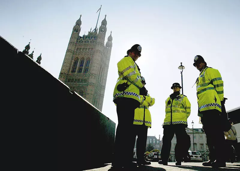 Londyn: Policja zwiększyła liczbę patroli po zgłoszeniach od kobiet o poczuciu zagrożenia