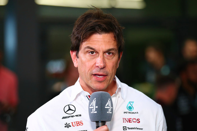 Formuła 1: Szef Mercedesa Toto Wolff o problemach zespołu