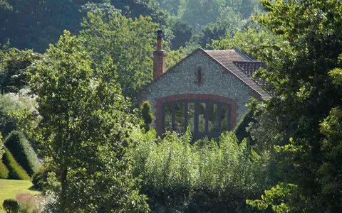 A hotel for heartbroken women has been built in Norfolk