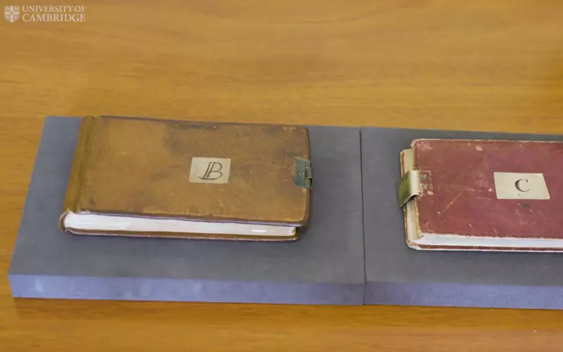 Do biblioteki Uniwersytetu Cambridge podrzucono zaginione rękopisy Karola Darwina