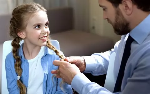 England: Record interest in braiding workshops for fathers