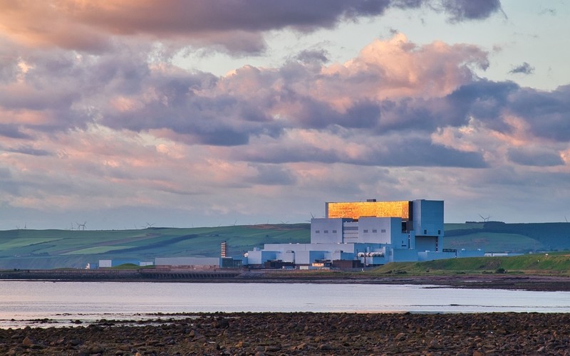 UK plans eight new nuclear reactors to boost production