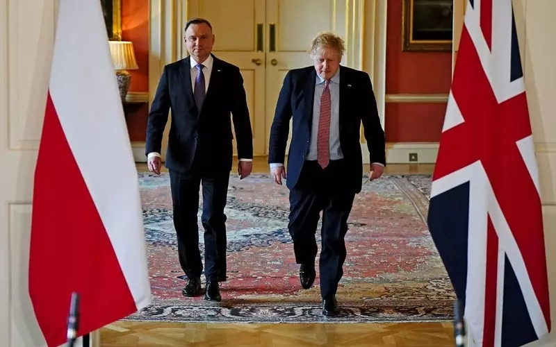Oświadczenie Dudy i Johnsona: Wielka Brytania potroi swoje wsparcie dla Polski na pomoc uchodźcom