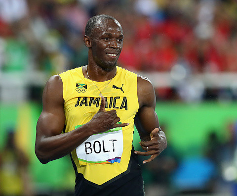 Bolt wins 3rd Olympic 200m title despite 'slow' record 