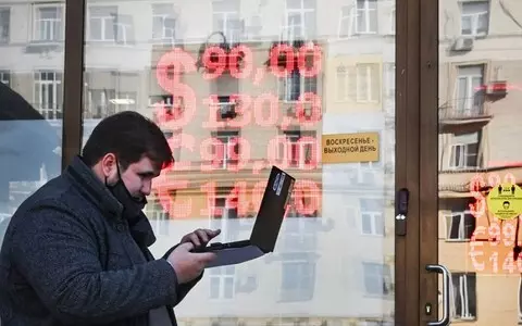 Russia heading for deepest recession since Soviet collapse, UK warns