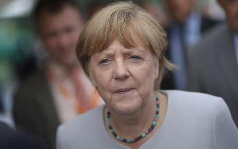 Seria zagranicznych wizyt Merkel przed szczytem UE w sprawie Brexitu 