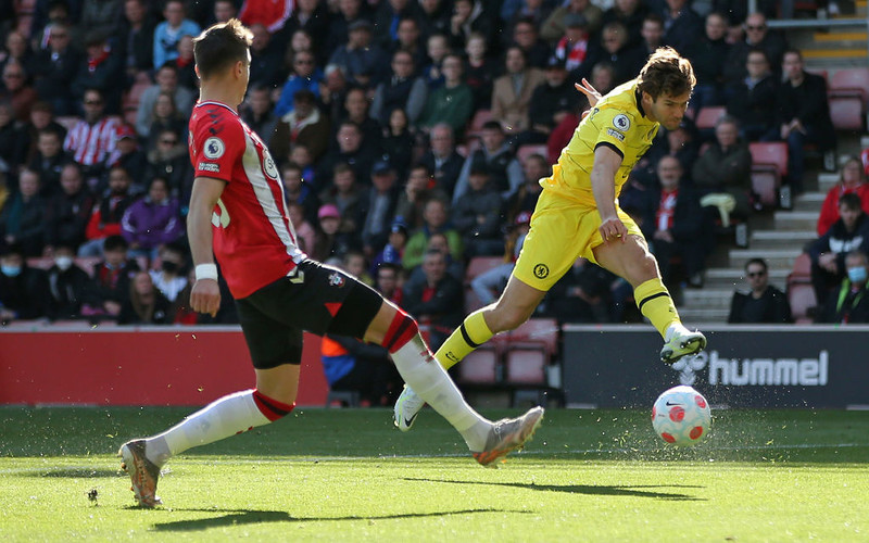 English league: Bednarek's team conceded six goals to Chelsea