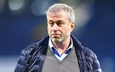 Media: Abramovich had to ask his friends for a loan for staff salaries