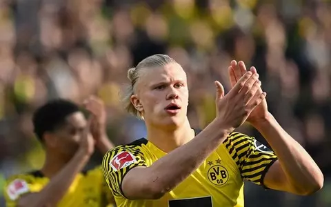 Haaland scores two as Dortmund routs Wolfsburg 