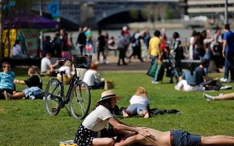 UK weather: Temperatures to plunge from Easter Monday after 21C bank holiday highs