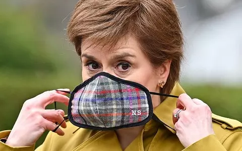 Nicola Sturgeon reported to police for ‘not wearing mask at barbers’