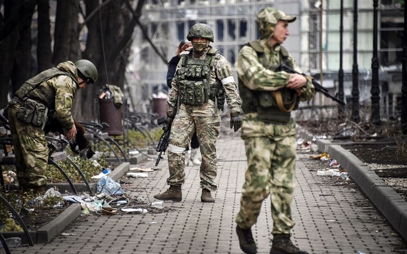 British soldiers captured in Ukraine are asking for their replacement on Russian TV