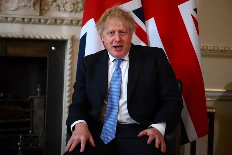 Trudny powrót Borisa Johnsona na Downing Street po świątecznej przerwie