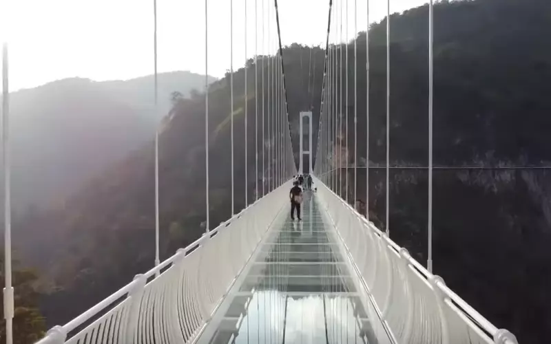 30 kwietnia w Wietnamie zostanie otwarty najdłuższy szklany most na świecie