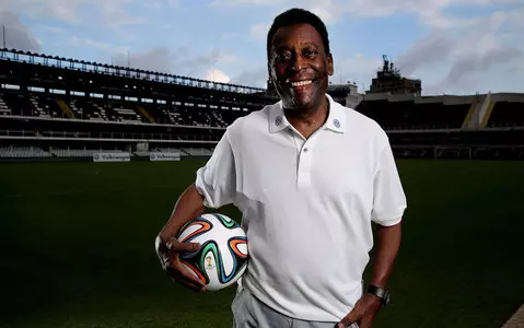 Pele has left the hospital but is still under the care of doctors