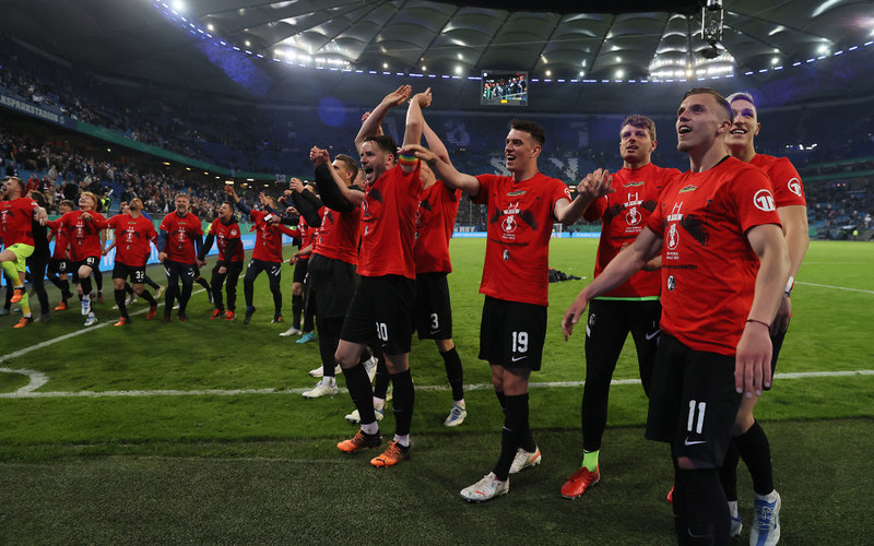 Puchar Niemiec: Freiburg pierwszym finalistą