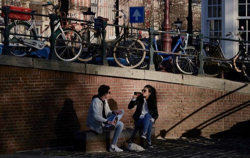 Netherlands: Over 600,000 households can not cope with debts
