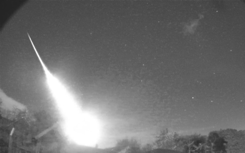 British scientists ask for help to search for meteorite that fell in western England