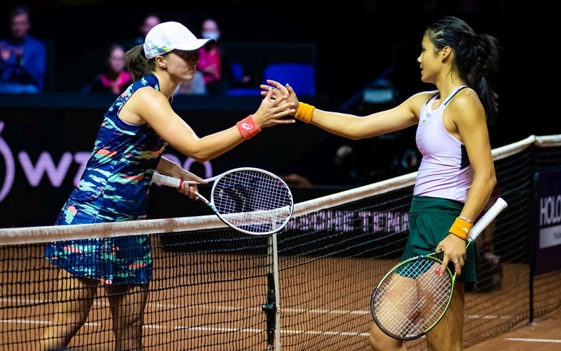 Turniej WTA w Stuttgarcie: Iga Świątek w półfinale. O finał zagra z Samsonową