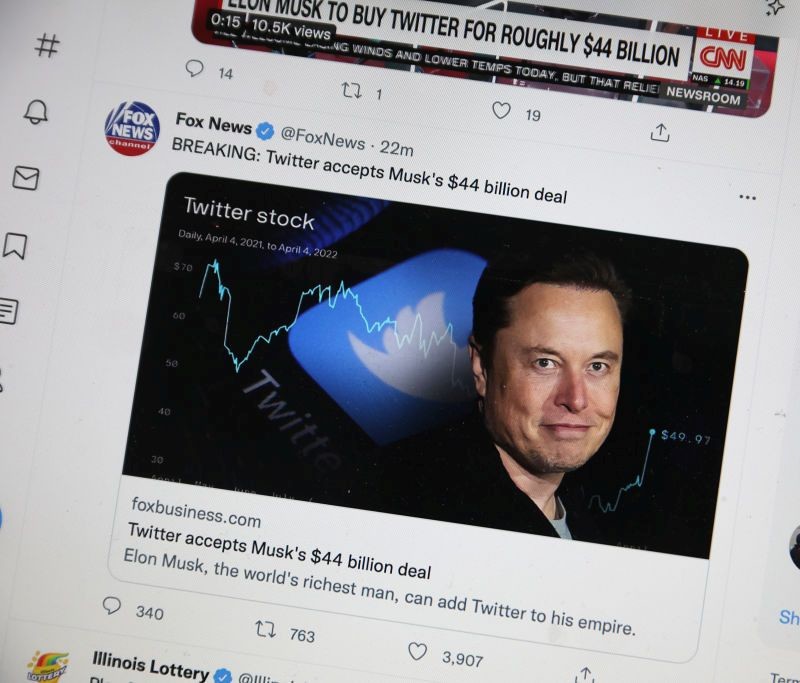 Elon Musk strikes deal to buy Twitter for $44bn