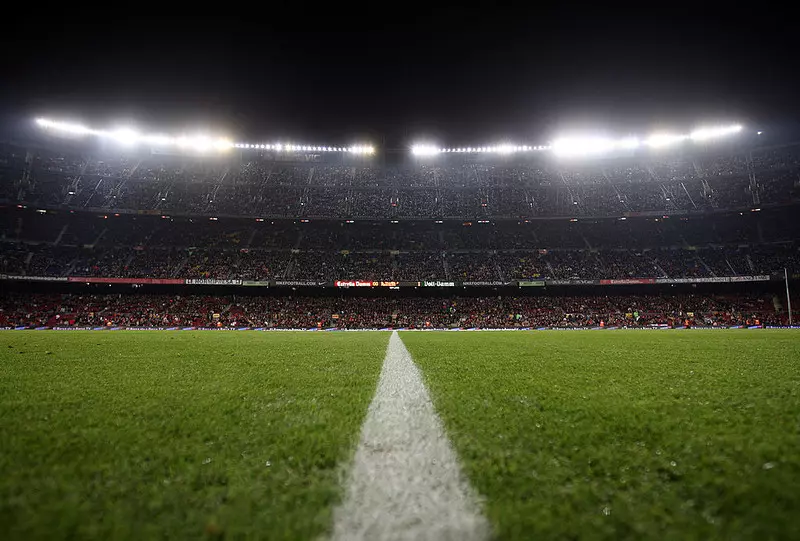 Liga hiszpańska: Barcelona przez rok poza Camp Nou