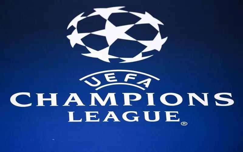 Media o planach UEFA: Półfinały i finał w formie turnieju