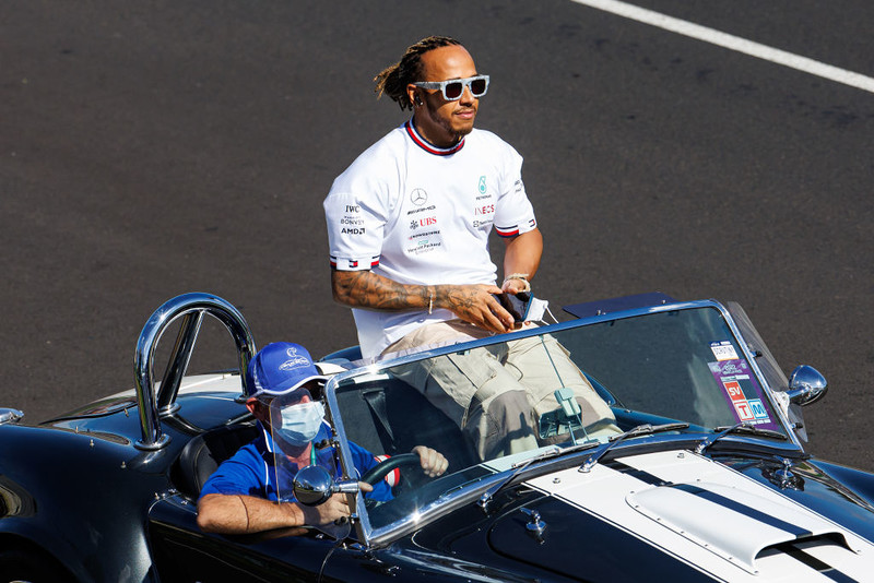 Formuła 1: Hamilton irytuje sąsiadów w Londynie