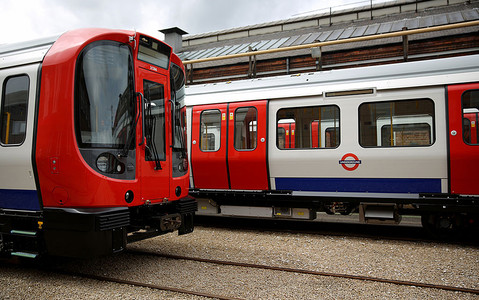 Londyn: TfL szuka oszczędności i zamierza samodzielnie naprawiać metro