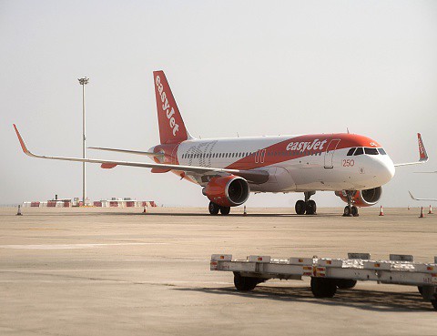 easyJet flight delayed because cabin crew started fighting  