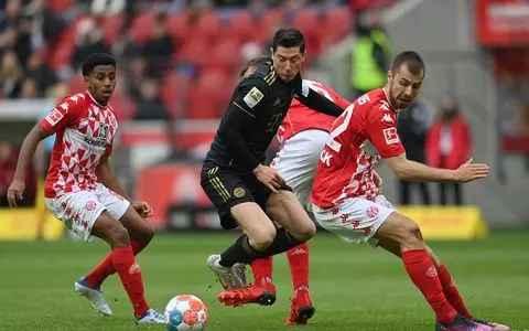 Champions Bayern well beaten in Mainz