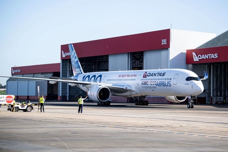 Quantas to launch direct flights from Sydney to London - world's longest air route