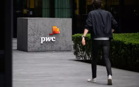 PwC offers UK staff shorter Friday work hours for summer