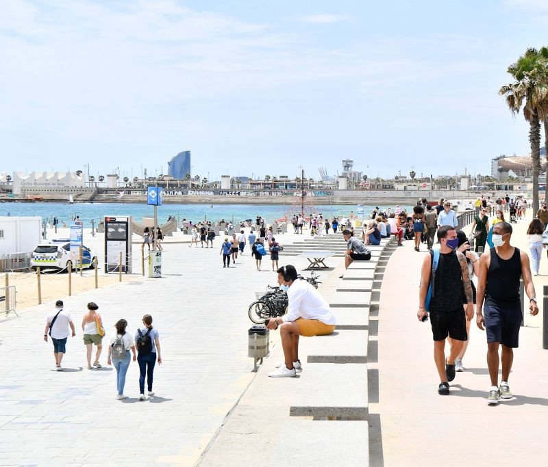 Eight times more tourists in Spain in March than a year ago