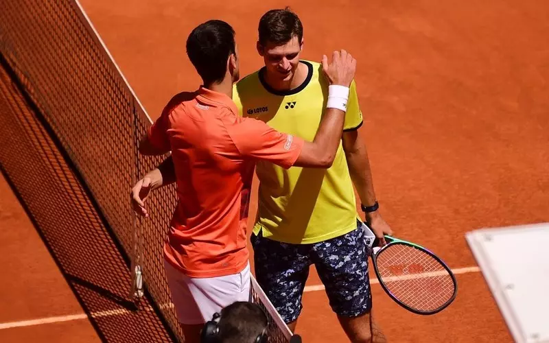 Turniej ATP w Madrycie: Hurkacz przegrał z Djokovicem w ćwierćfinale