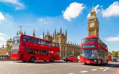 Westminster Bridge: Bus hits pedestrian and cyclist crashes within space of an hour