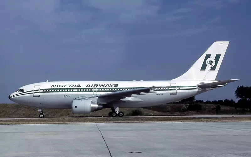 Nigeryjskie linie lotnicze zawiesiły decyzję o uziemieniu samolotów