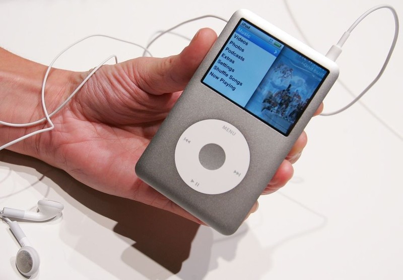 Apple stops production of iPods