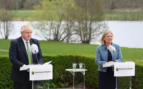 UK and Swedish prime ministers sign 'political declaration of solidarity'