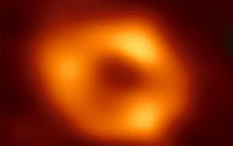 Astronomers "took a picture" of the black hole at the center of the Milky Way