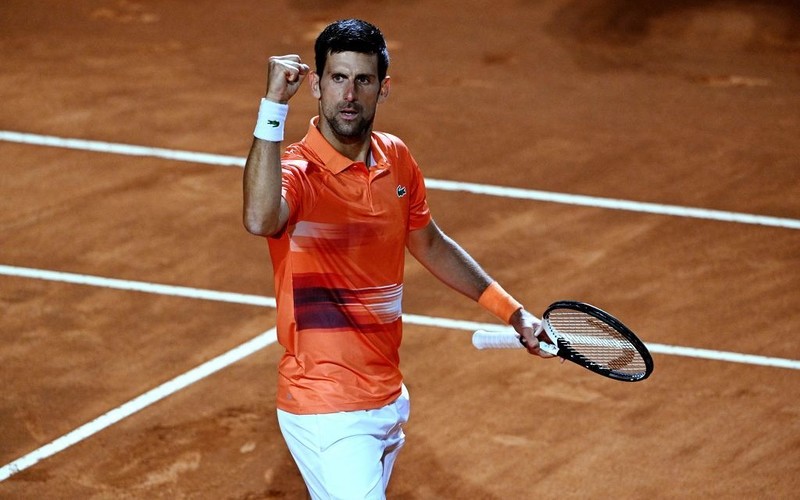 Turniej ATP w Rzymie: Awans Djokovica do półfinału, 999. wygrana Serba