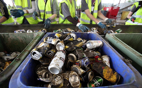 Mieszkańcy Wielkiej Brytanii nie wiedzą jak segregować śmieci