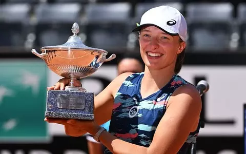 WTA tournament in Rome: Swiatek defends title, wins fifth straight final