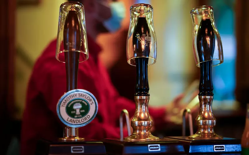 Sieci pubów w UK ostrzegają przed dalszym wzrostem cen 