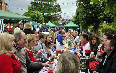 Sunshine and warm weather forecast for Queen’s Jubilee weekend