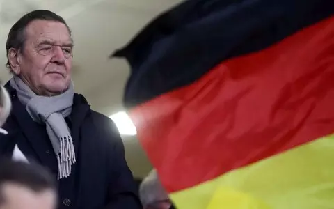 "Były kanclerz Schroeder wyrządził nieodwracalne szkody sobie i całym Niemcom"