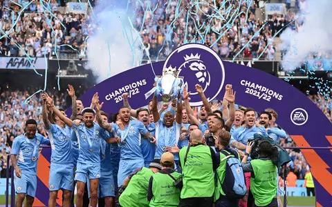 Manchester City champion, Burnley relegation