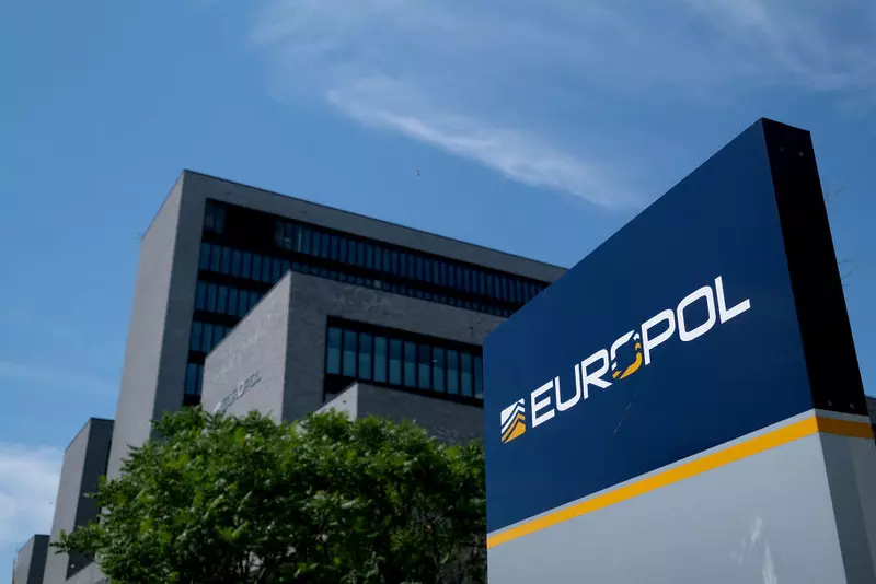 Unia Europejska przyjmuje przepisy zwiększające uprawnienia Europolu