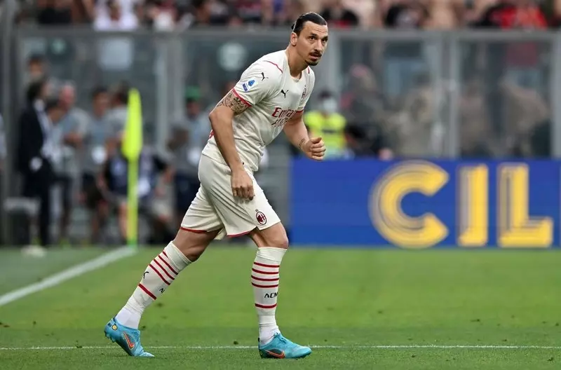 Liga włoska: Ibrahimovic po operacji kolana będzie pauzował przez kilka miesięcy